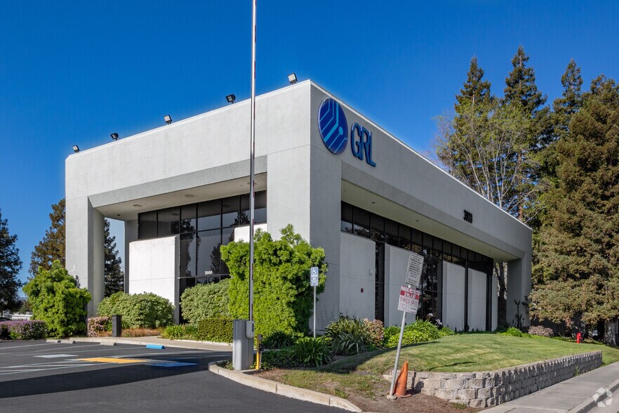 More Photos Of 3000 Lakeside Dr, Santa Clara Office For Lease