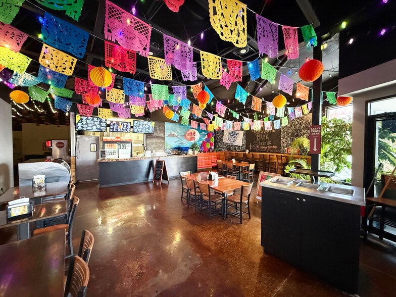 More Photos Of 223-289 Cougar Blvd, Provo General Retail For Lease