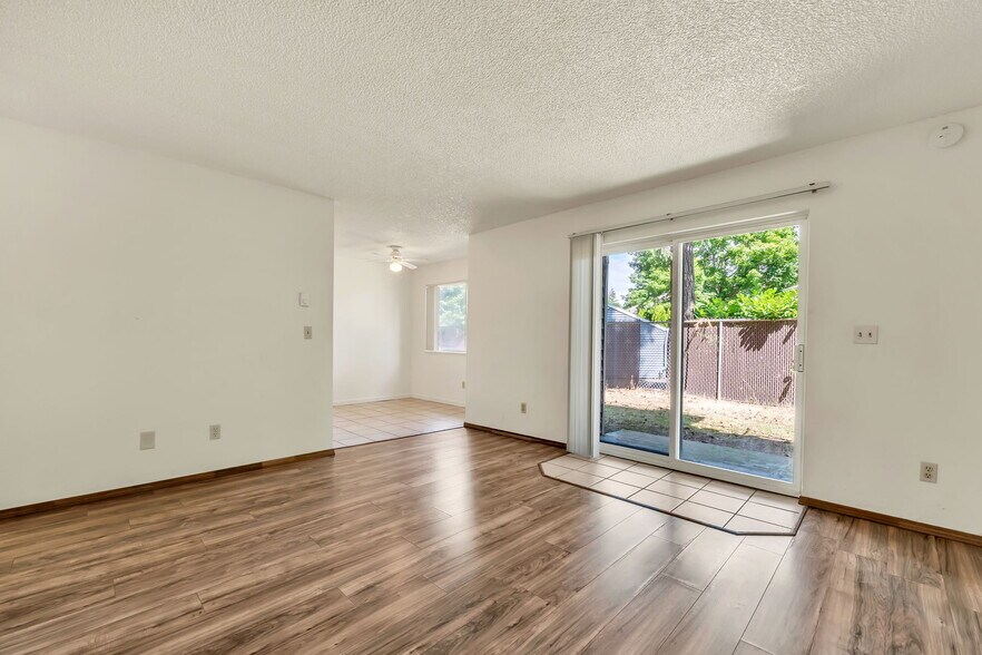 More Photos Of 16001 NE Halsey St, Portland Apartments For Sale