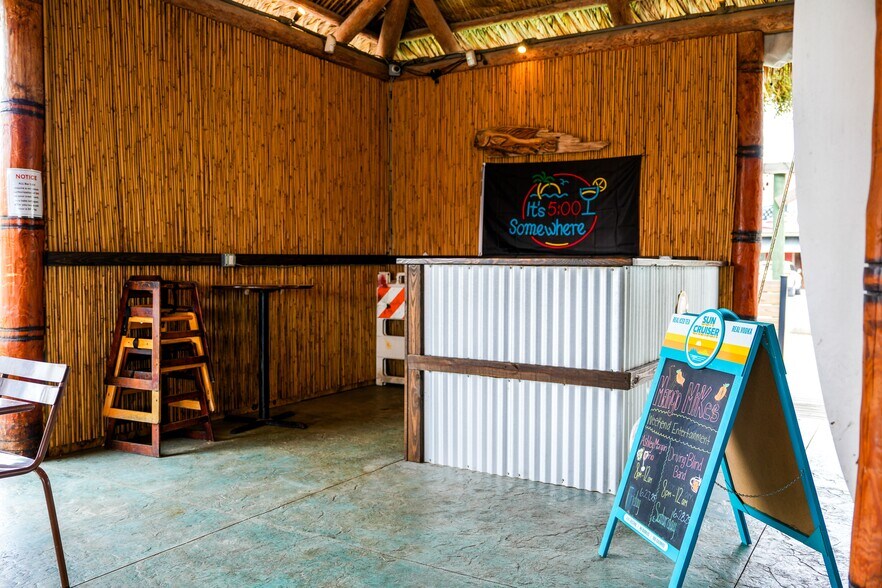 More Photos Of 36 W Pine Ave, Eastpoint Restaurant For Sale