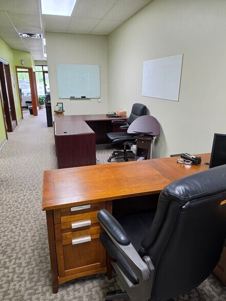 More Photos Of 5815 E Riverside Blvd, Rockford General Retail For Lease