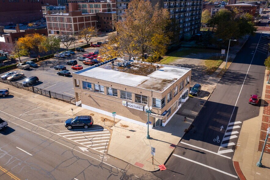 Primary Photo Of 234-238 6th St NE, Canton General Retail For Sale