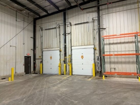 More Photos Of 1210 N 14th St, Indianola Warehouse For Sale