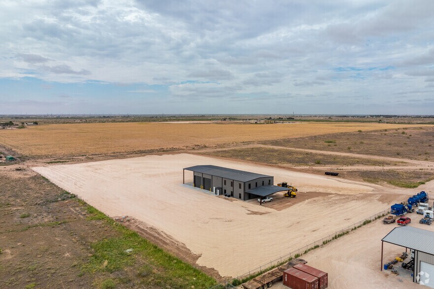 More Photos Of 4710 County Road 134, Midland Warehouse For Lease