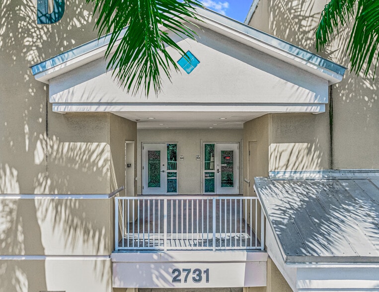 More Photos Of 2731 Vista Pky, West Palm Beach Showroom For Sale