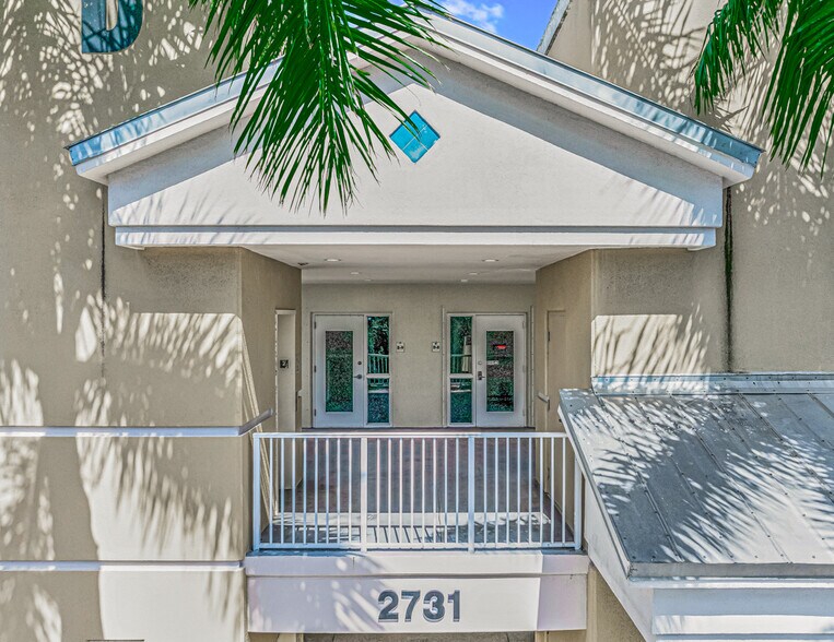 More Photos Of 2731 Vista Pky, West Palm Beach Showroom For Sale