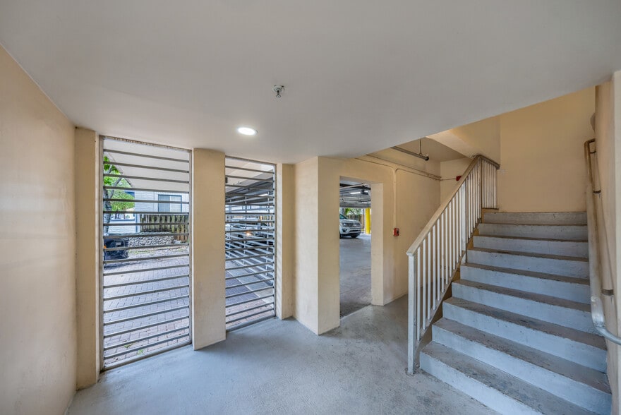 More Photos Of 1553 SW 2nd St, Miami Apartments For Sale