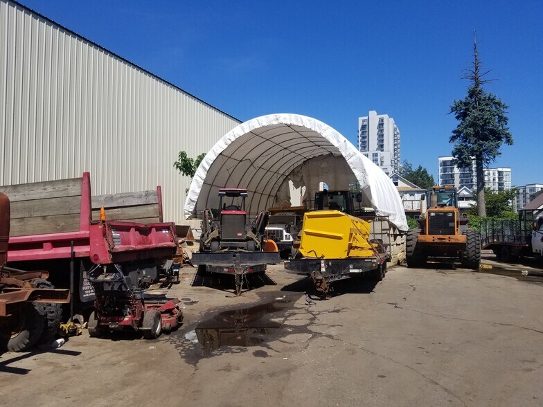 More Photos Of 95 Elmcroft Rd, Stamford Warehouse For Lease