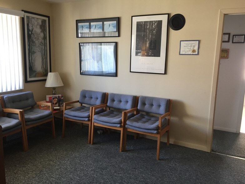 More Photos Of 281 Summerhill Rd, East Brunswick Office For Sale