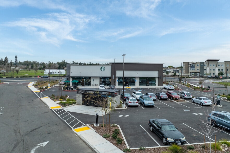 More Photos Of 8848 E Sheldon Blvd, Elk Grove Freestanding For Lease