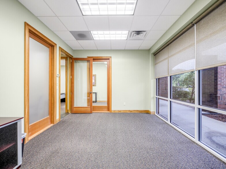 More Photos Of 1301 Plantation Island Dr, Saint Augustine Medical For Lease