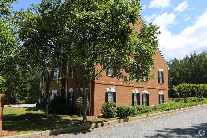 More Photos Of 103 Springfield Center Dr, Woodstock Office For Lease