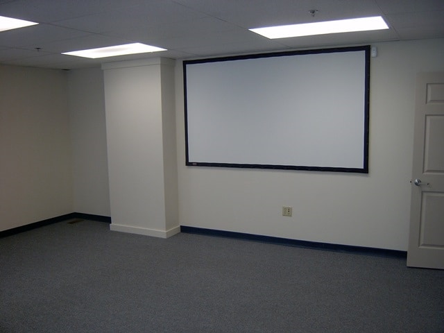 More Photos Of 130 E Burr Blvd, Kearneysville Office For Lease