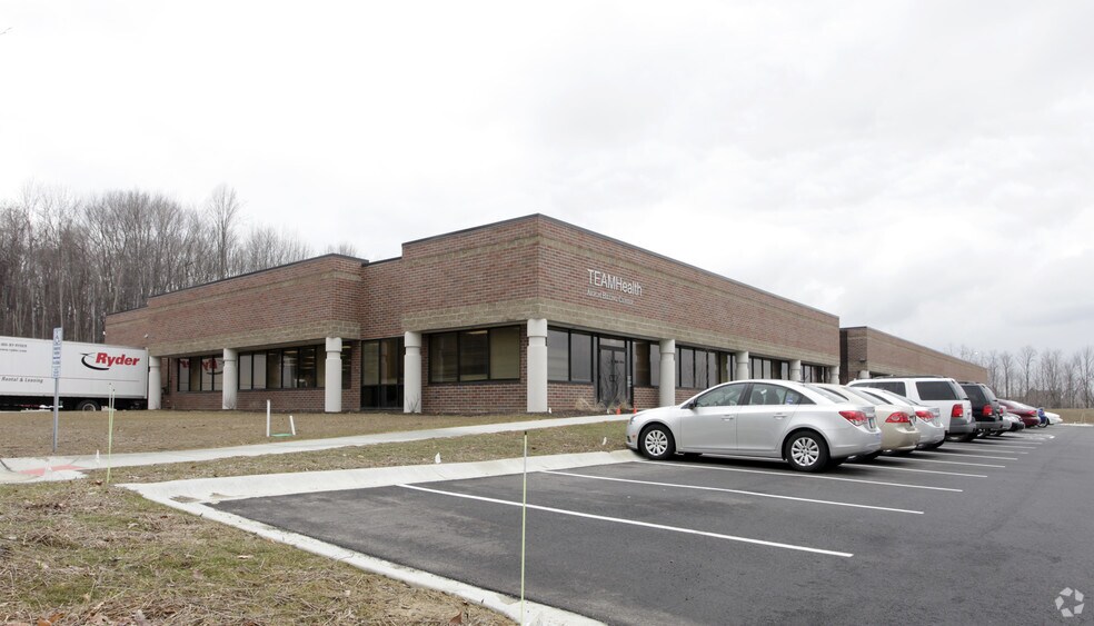 More Photos Of 3585 Ridge Park Dr, Akron Office For Lease