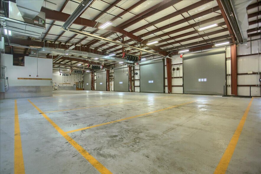 More Photos Of 2955 Felton Rd, Norristown Truck Terminal For Sale