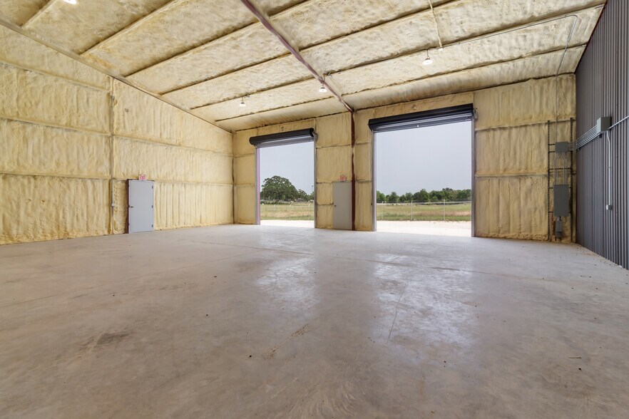 More Photos Of 4049 King Air Dr, Wixon Valley Warehouse For Lease