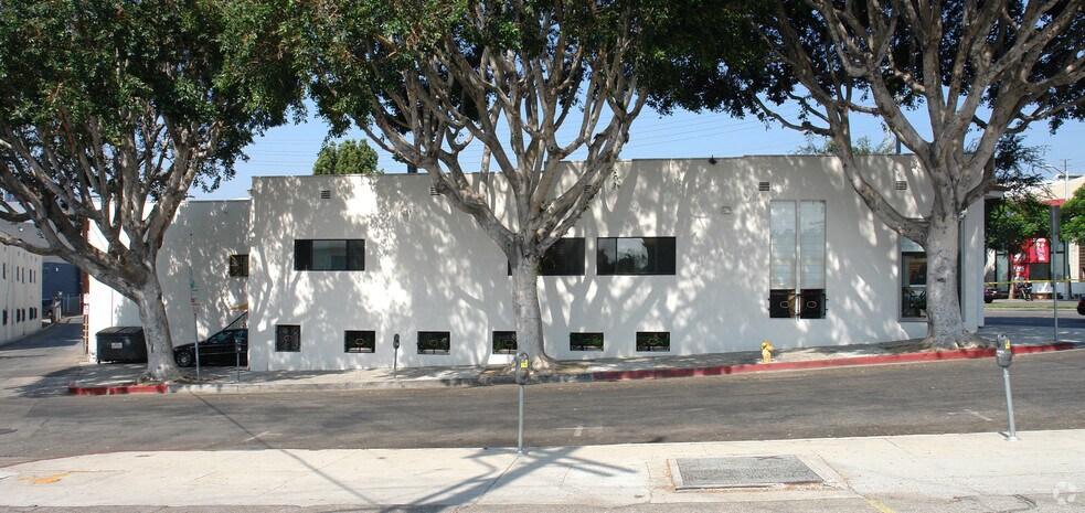 More Photos Of 8460 Santa Monica Blvd, West Hollywood Freestanding For Sale