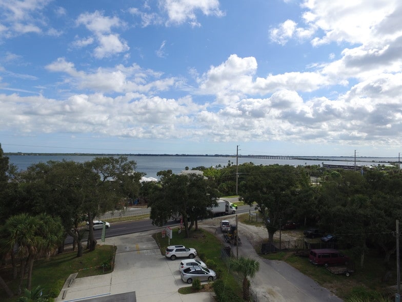 More Photos Of 6260 N Us-1 Hwy, Melbourne Office Residential For Sale