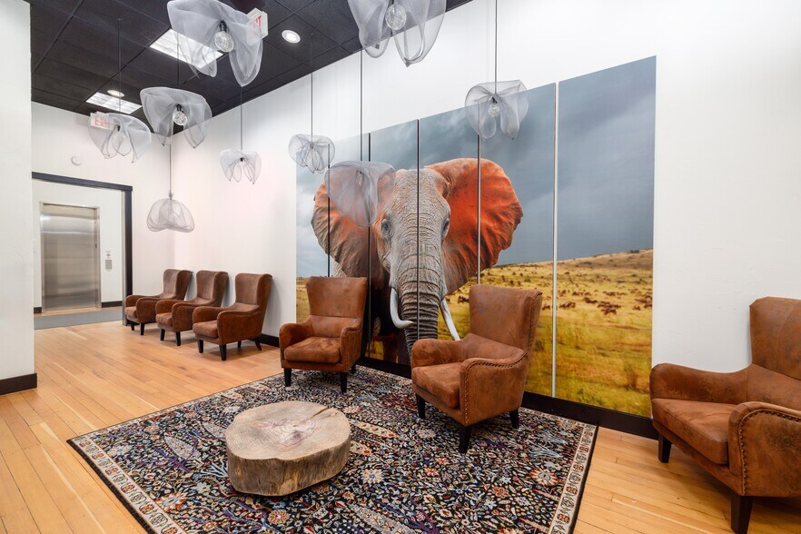 More Photos Of 11 5th St, Petaluma Loft Creative Space For Lease