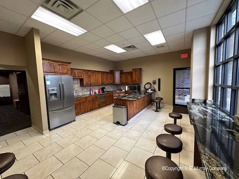 More Photos Of 3250 S Delaware Ave, Springfield Medical For Sale