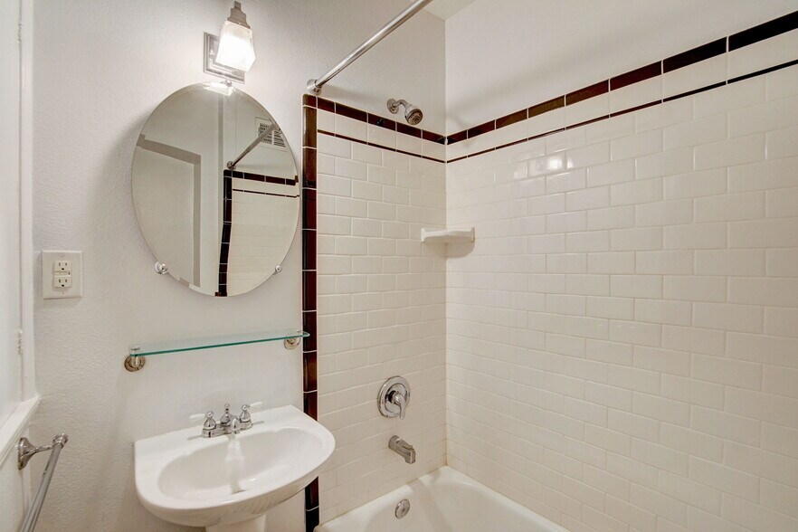 More Photos Of 1150 E 500 S, Salt Lake City Storefront Retail Residential For Sale
