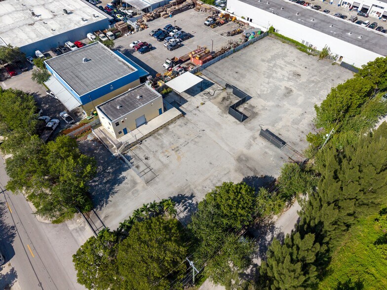 More Photos Of 23600 SW 132 Ave, Homestead Service For Lease