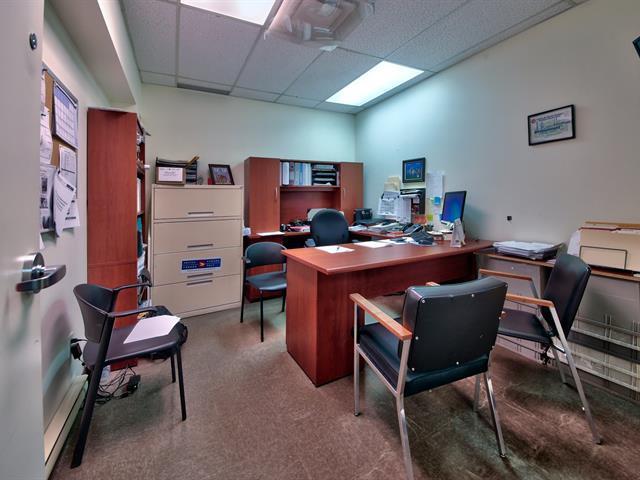 More Photos Of 461 Boul Saint-Joseph, Sainte-julie Office For Sale