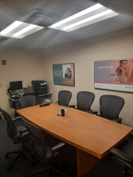 More Photos Of 2 Pillsbury St, Concord Office For Sale