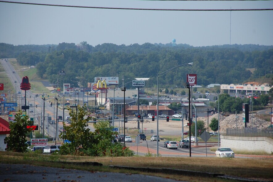 More Photos Of 999 Preacher Roe Blvd, West Plains Land For Sale