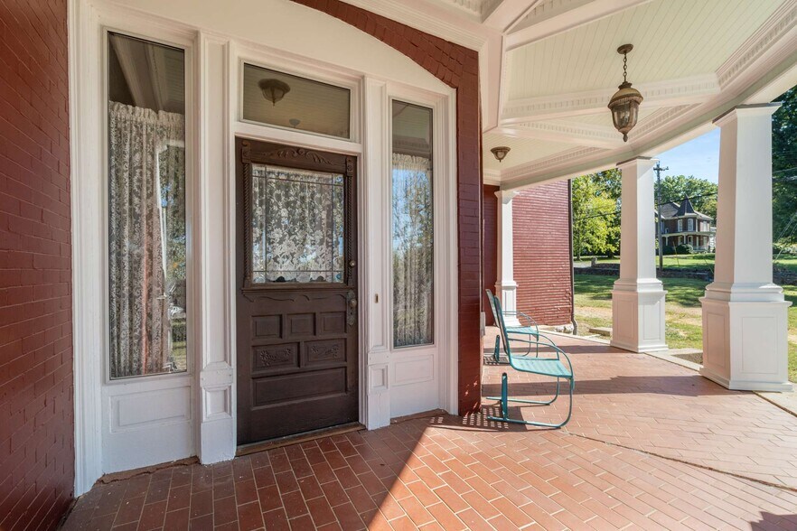 More Photos Of , Lewisburg Specialty For Sale
