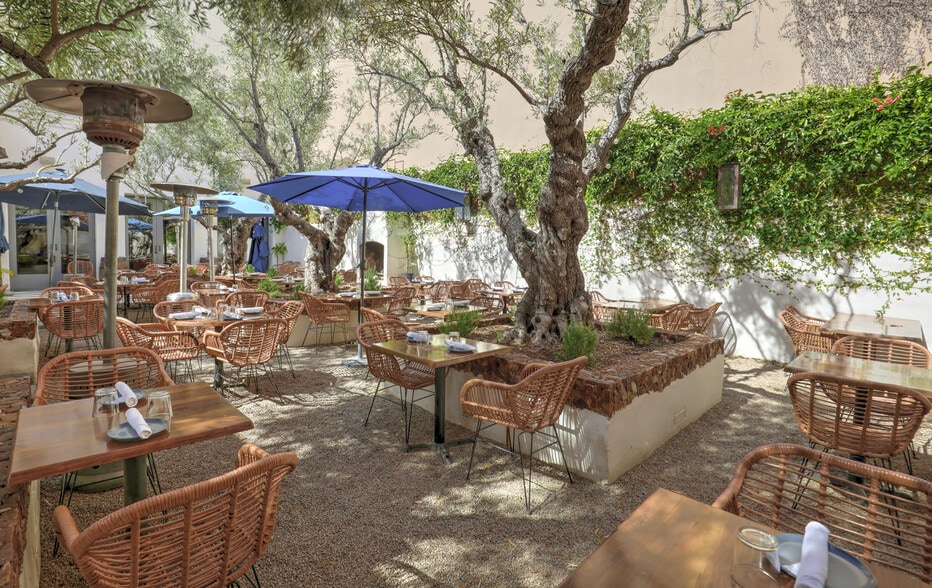 More Photos Of 7 E Anapamu St, Santa Barbara Restaurant For Sale
