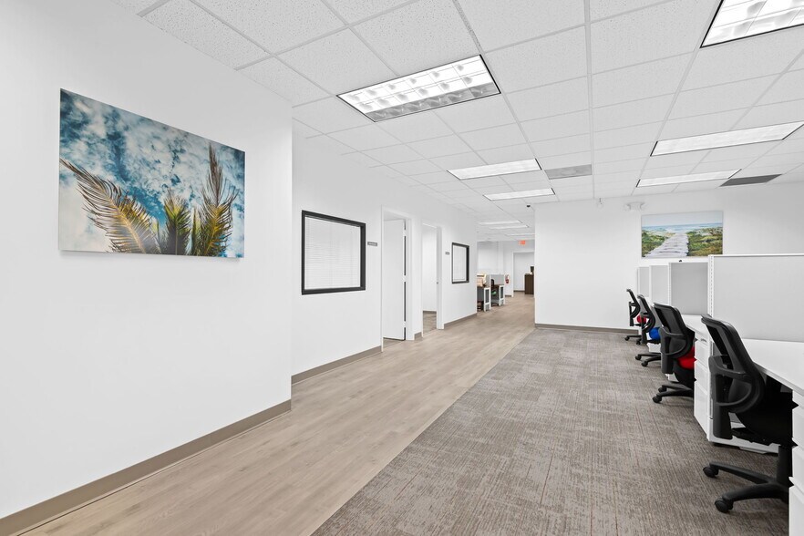 More Photos Of 3333 W Commercial Blvd, Fort Lauderdale Medical For Sale