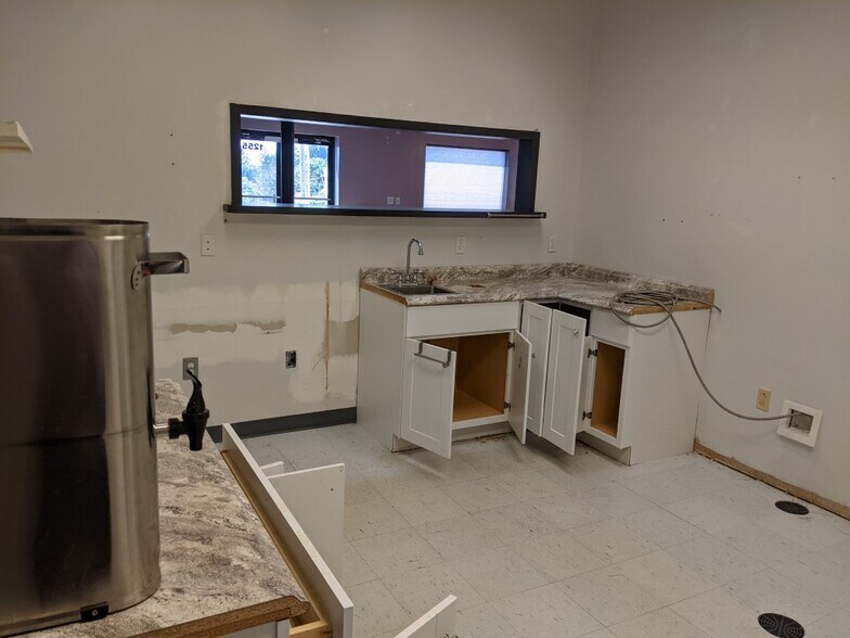 More Photos Of 1255 Scalp Ave, Johnstown Freestanding For Lease