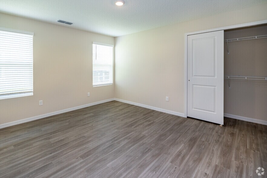 More Photos Of 9612 Hood Rd, Jacksonville Apartments For Sale