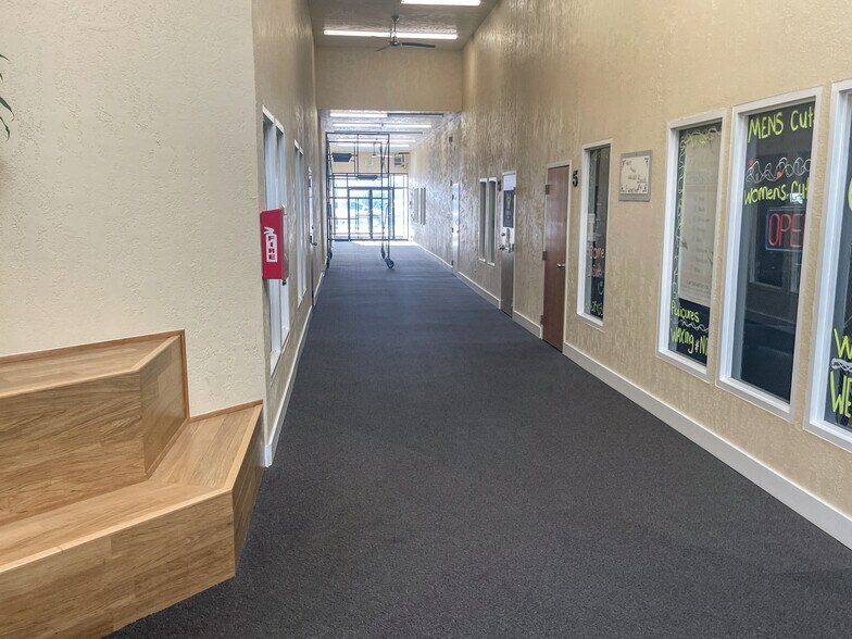 More Photos Of 49 NW 1st St, Ontario Freestanding For Lease