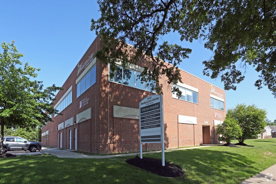 More Photos Of 8400 E Roosevelt Blvd, Philadelphia Medical For Sale