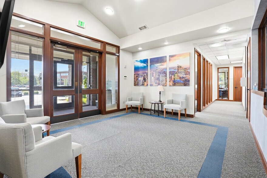 More Photos Of 925 Triple Crown Ave, Yakima Office For Sale