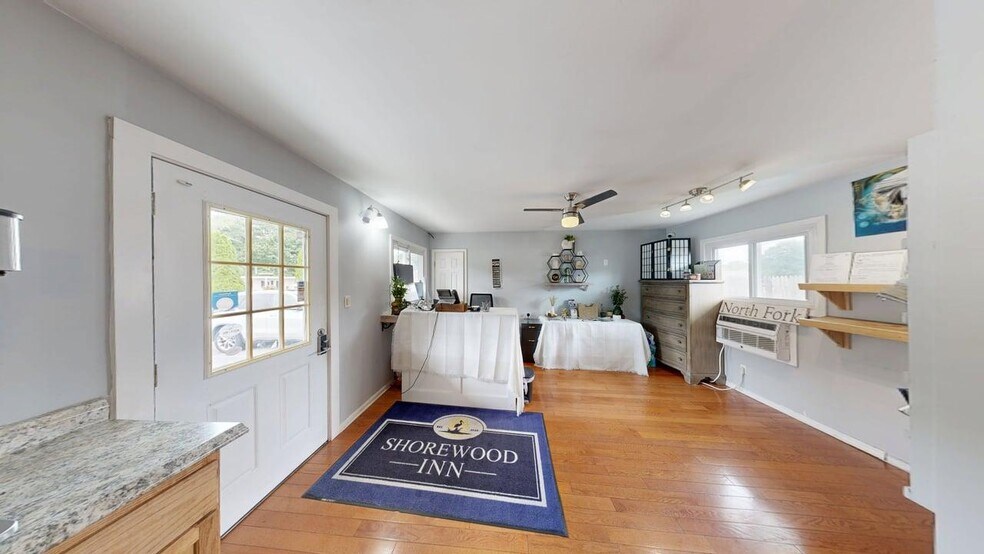 Primary Photo Of 1399 Main Road, Riverhead Hotel For Sale