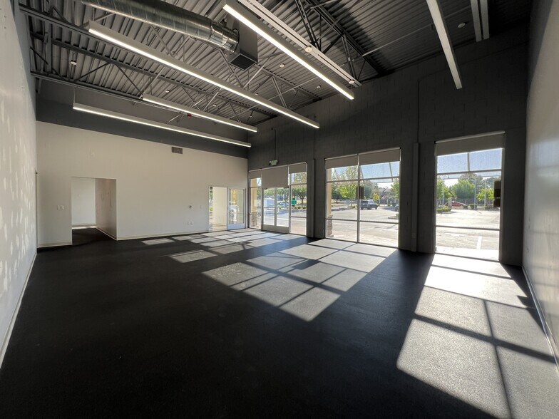 More Photos Of 1230-1240 Churn Creek Rd, Redding Unknown For Lease