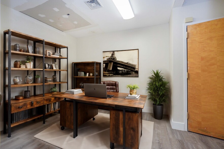 More Photos Of 76 Battery Ave, Brooklyn Apartments For Lease