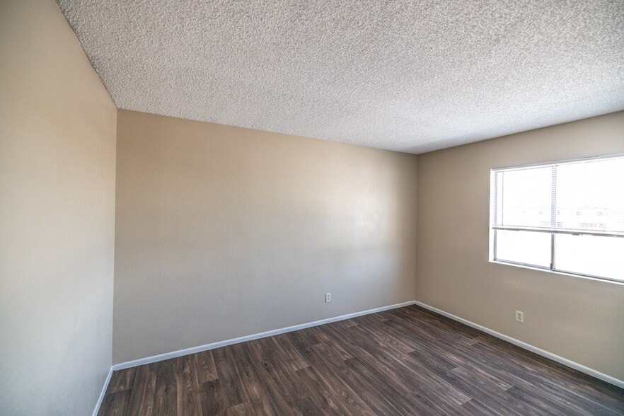 More Photos Of 2015 E Eugie Ter, Phoenix Apartments For Sale