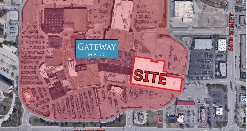 More Photos Of 6400 O St, Lincoln Department Store For Lease