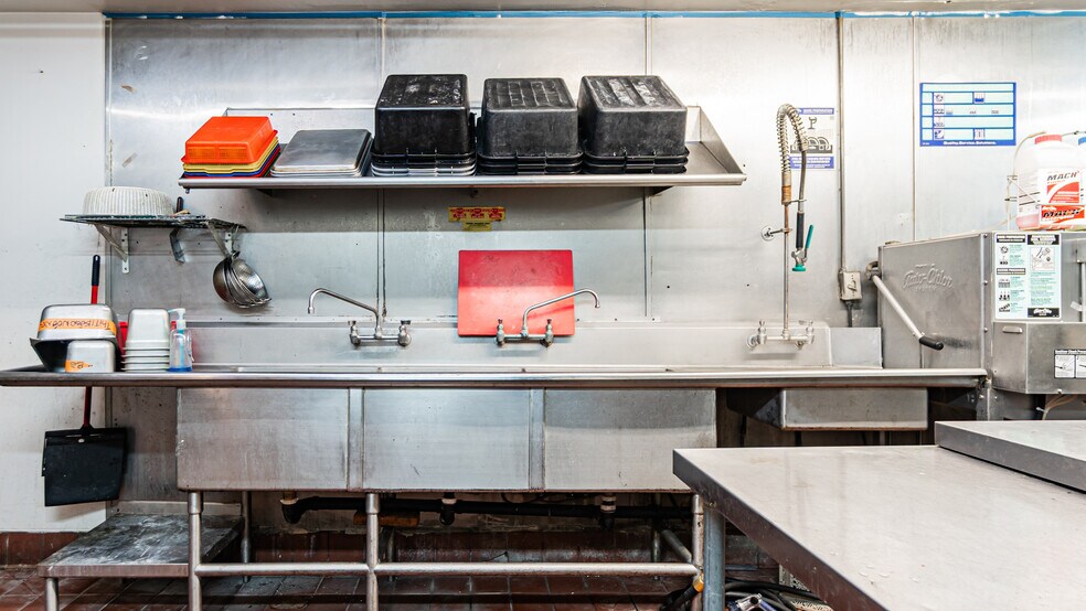 More Photos Of 1280 E Holt Ave, Pomona Restaurant For Lease
