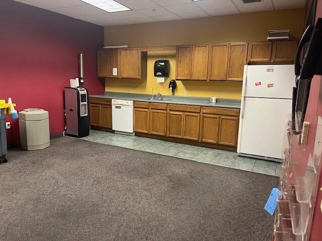 More Photos Of 2710 N Pitcher St, Kalamazoo Industrial For Sale