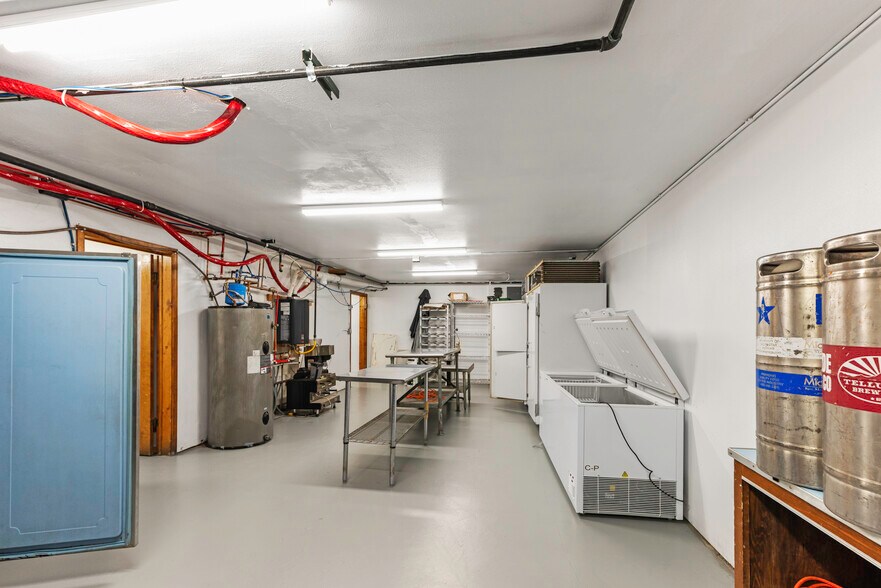 More Photos Of 400 Main st, Ouray Restaurant For Lease