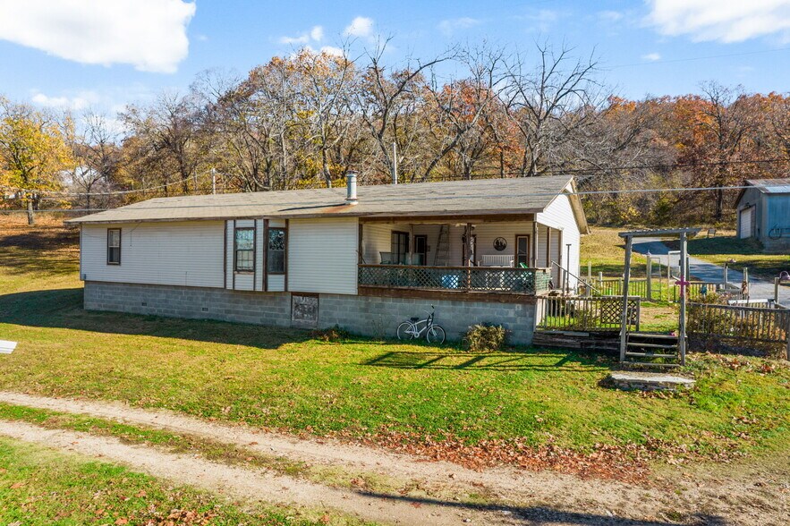 More Photos Of 53910 N Ridenour Loop, Afton Manufactured Housing Mobile Home Park For Sale