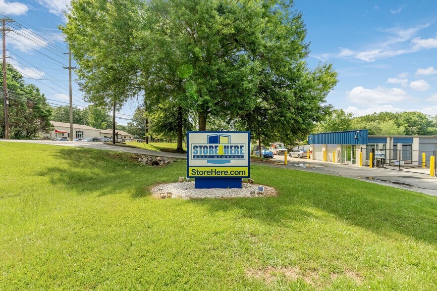 More Photos Of 126 Huddleston Rd, Peachtree City Self Storage For Sale
