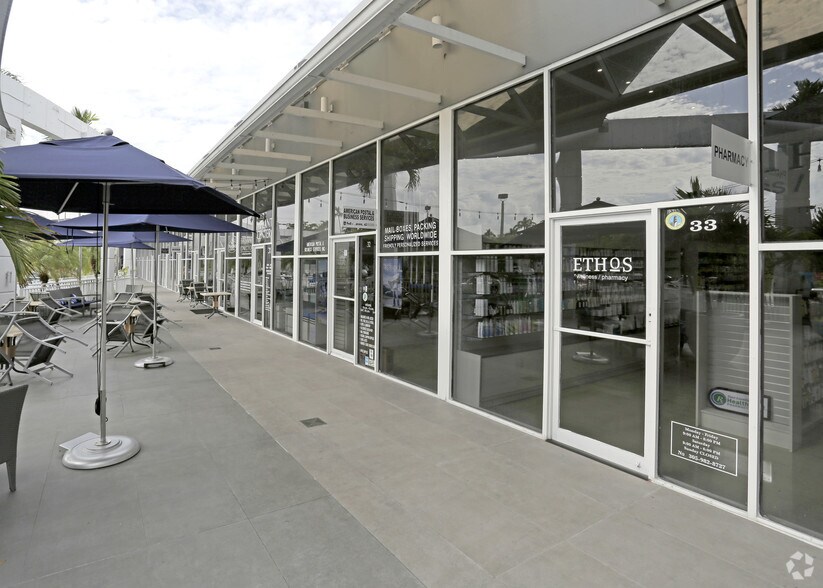 More Photos Of 260 Crandon Blvd, Key Biscayne Bank For Lease