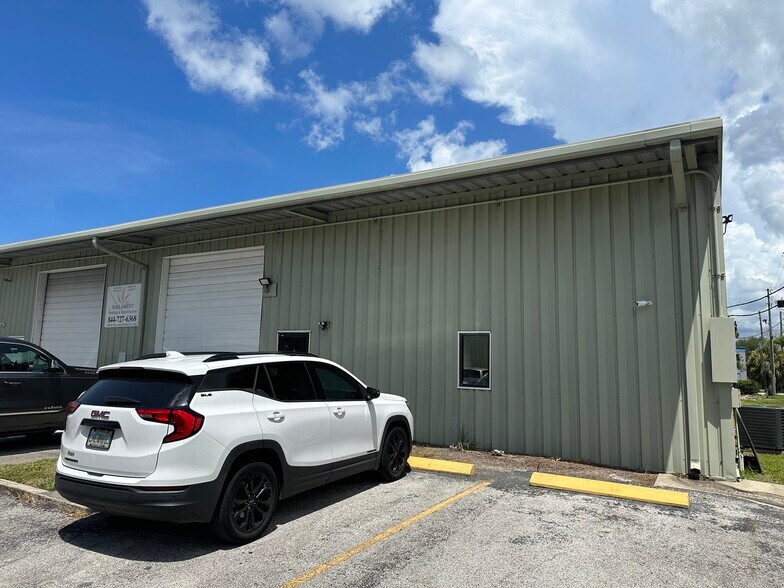 More Photos Of 12880 Automobile Blvd, Clearwater Manufacturing For Lease