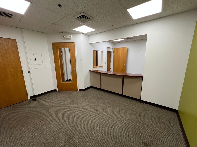 More Photos Of 1400 Centre St, Newton Medical For Lease